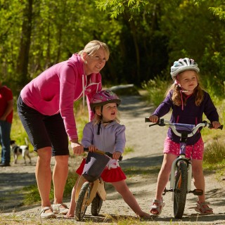 Young family enjoying Arrowtown trails