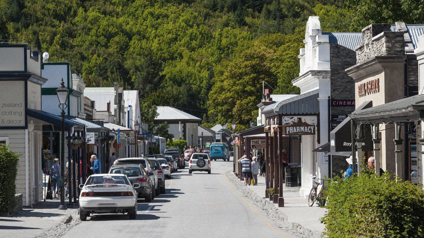 Discover - Arrowtown History, Nature, and Top Attractions