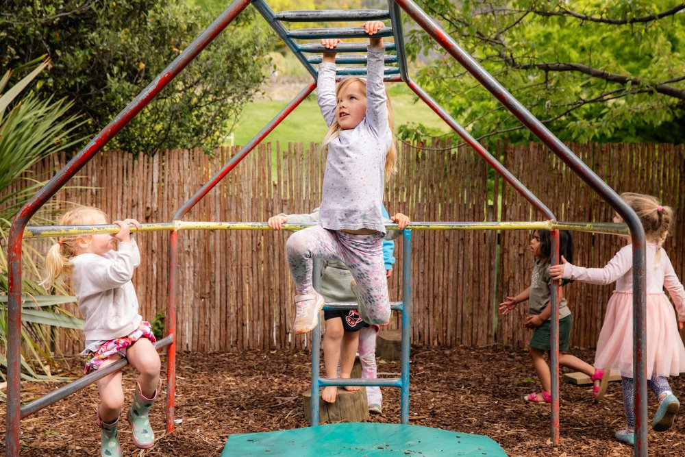 Arrowtown Preschool Durham Street - outdoor play climbing challenges
